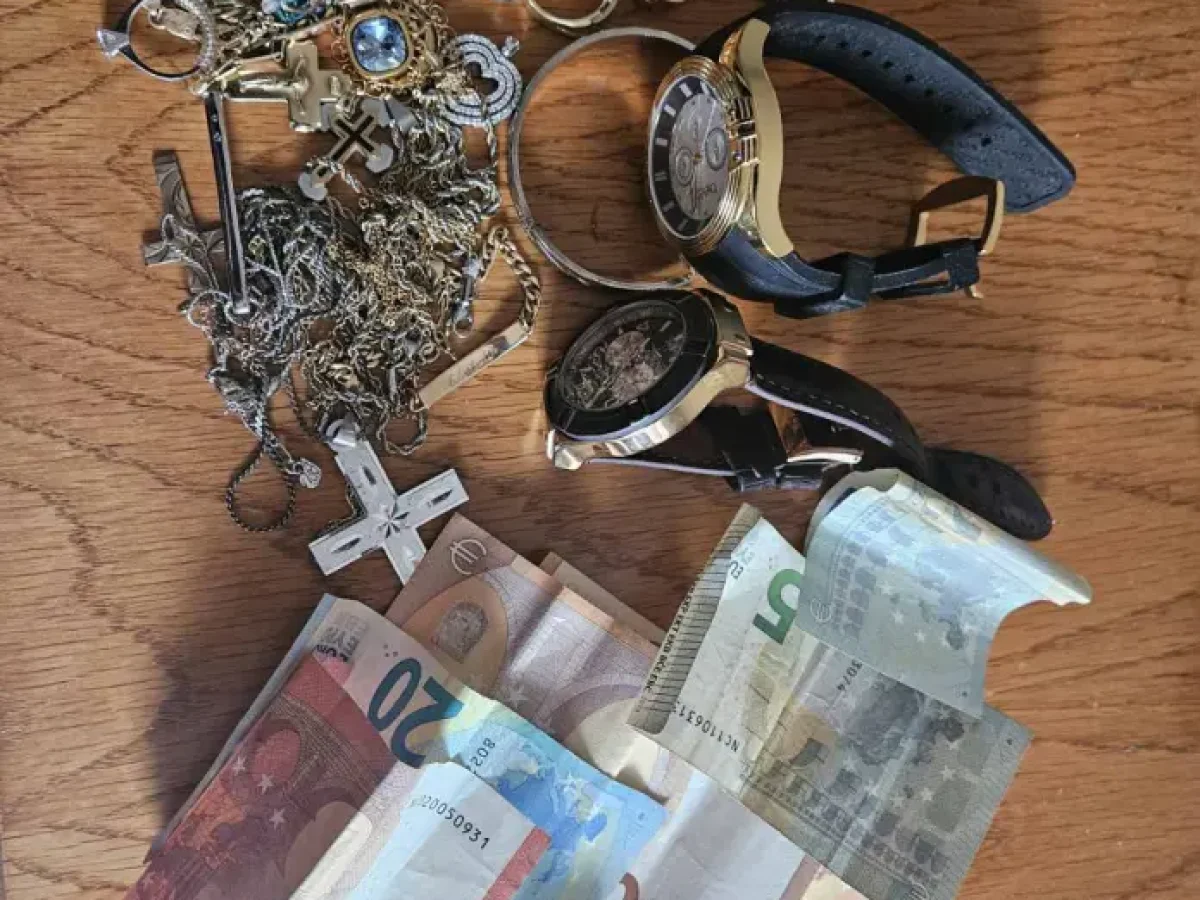 Φλώρινα : Εξαρθρώθηκε κύκλωμα τηλεφωνικών απατων με τη σύλληψη τριών ατόμων