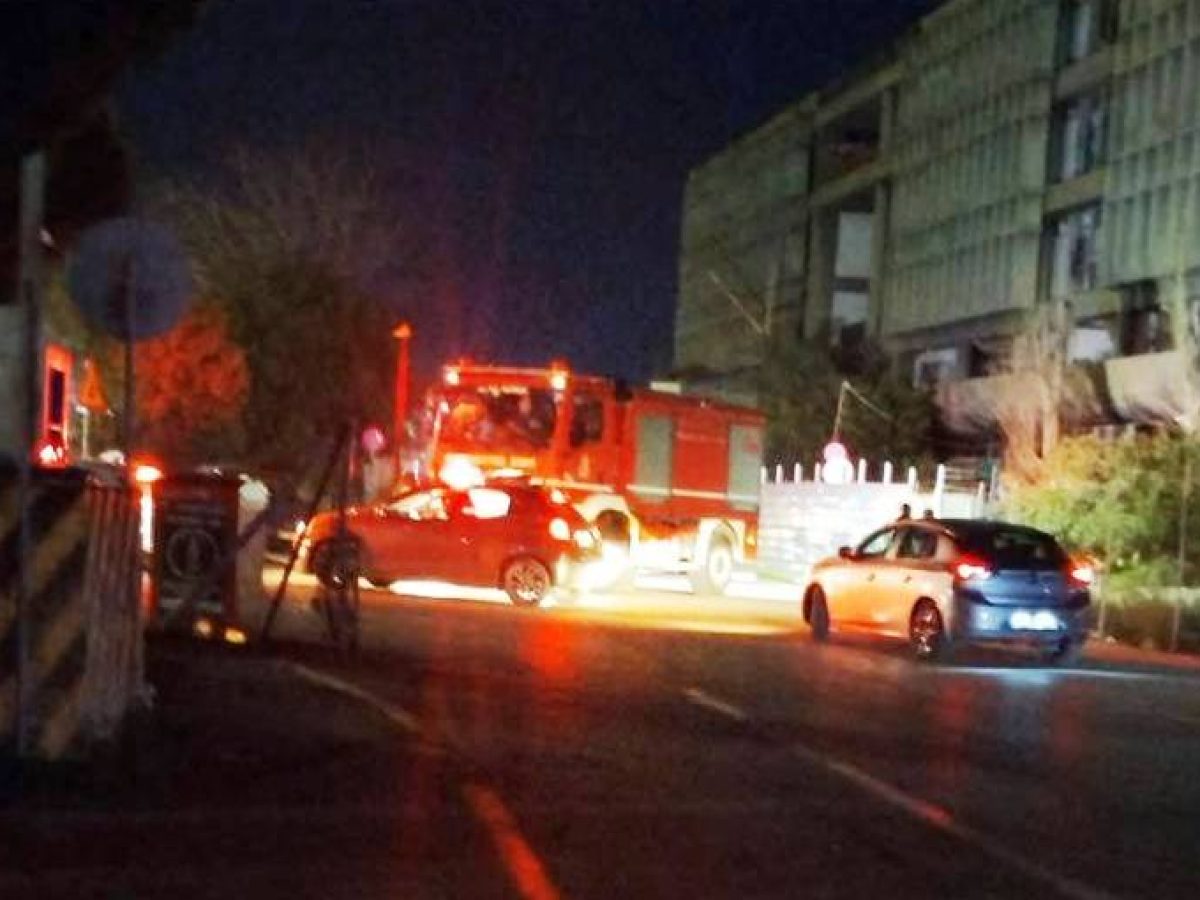 Φωτιά στο κτίριο του πρώην Λιμεναρχείου Πατρών