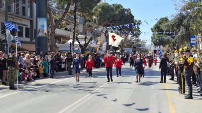 fotografikes-stigmes-apo-tin-parelasi