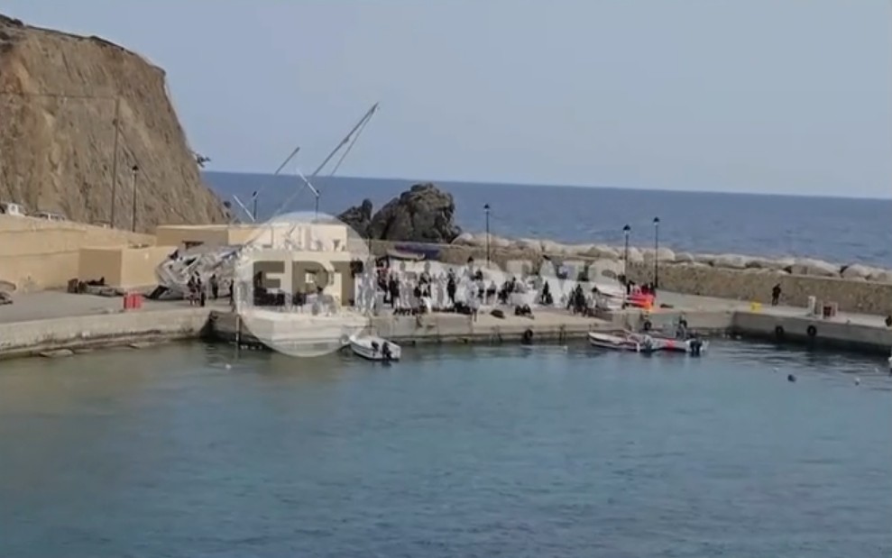 gavdos-sto-limani-paramenoun-i-1