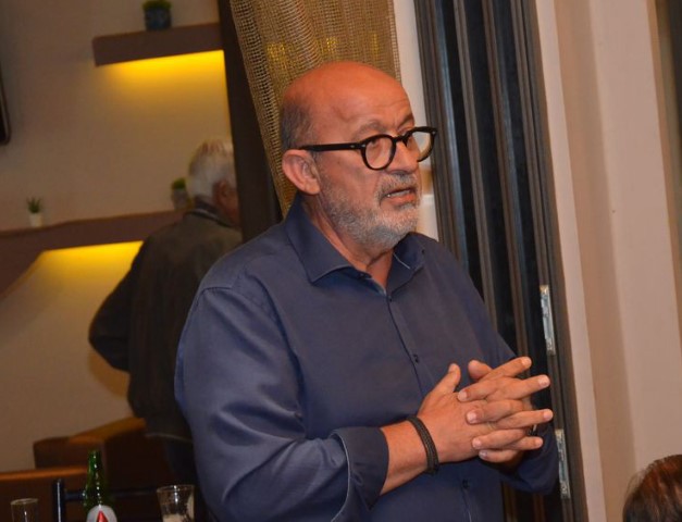 gia-stochopiisi-ipallilon-ke-disfimisi