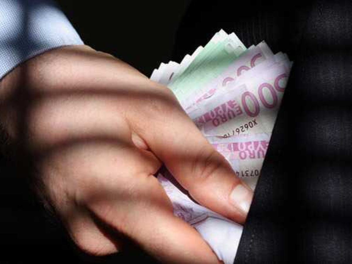 «Γνωστή φαρμακοποιός» ξεγέλασε λογίστριες και τους «έφαγε» 19.000€