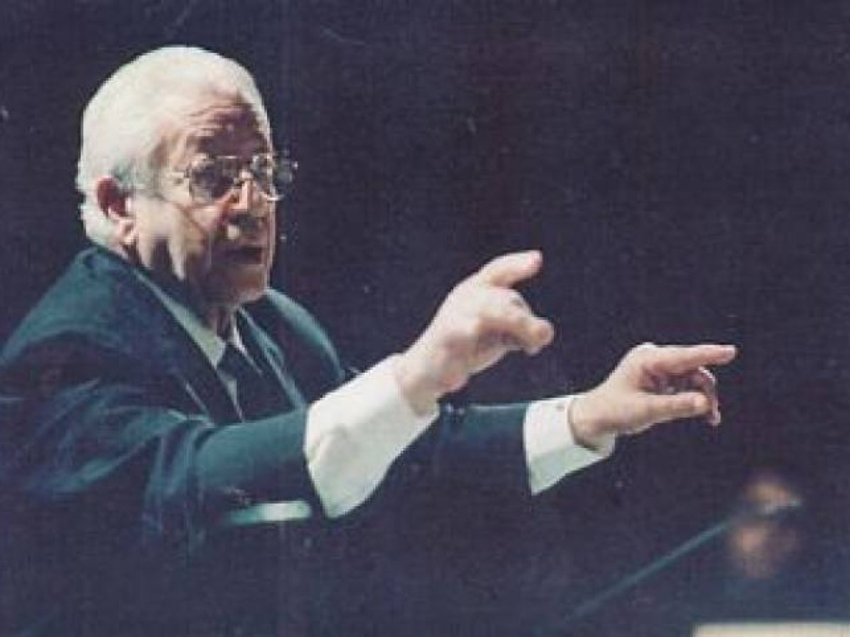 Η Χορωδία Αργοστολίου τιμά τον Διονύσιο Αποστολάτο σε μια μεγάλη συναυλία στα Βριλήσσια