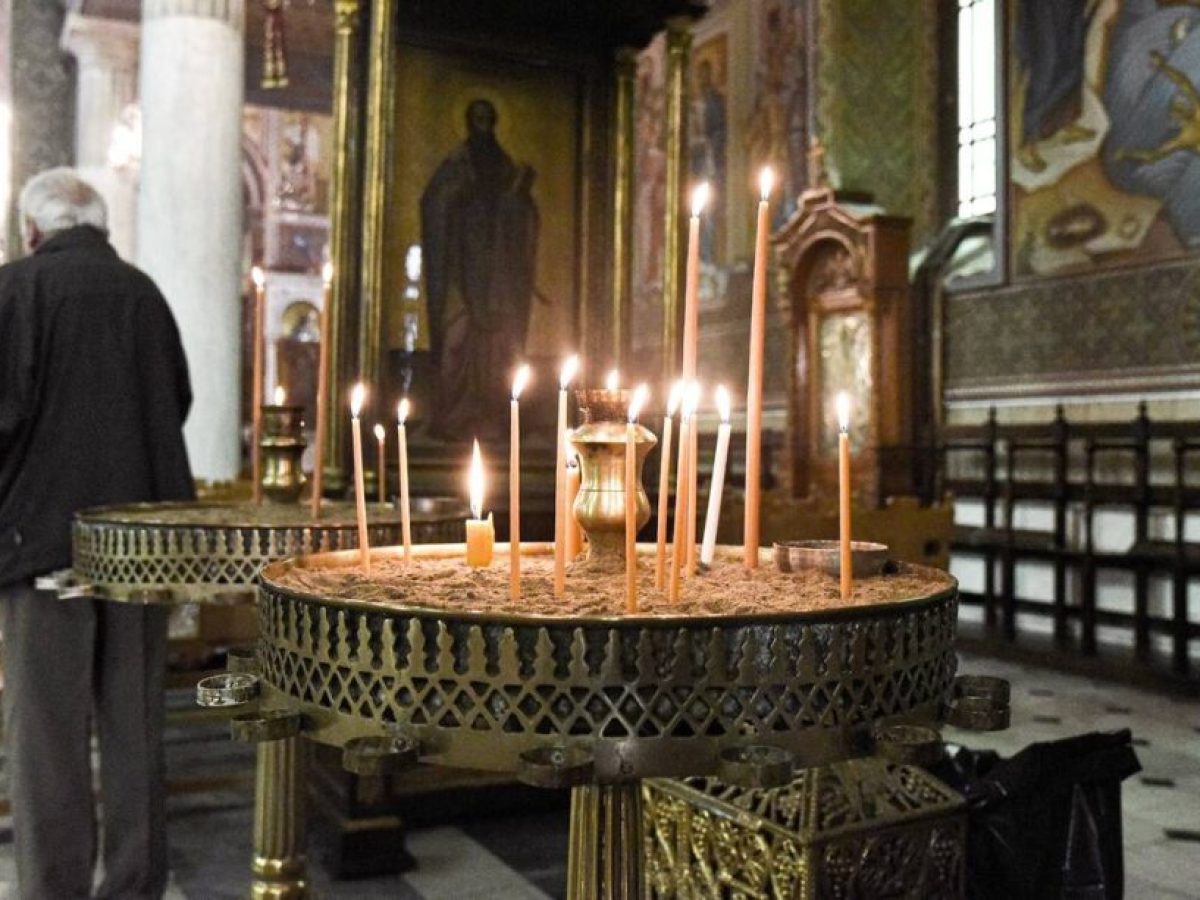 “Οι χριστιανικές εικόνες σε δημόσιους χώρους δεν περιορίζουν την ελευθερία κανενός” – Η ανακοίνωση από την Εκκλησία Κρήτης
