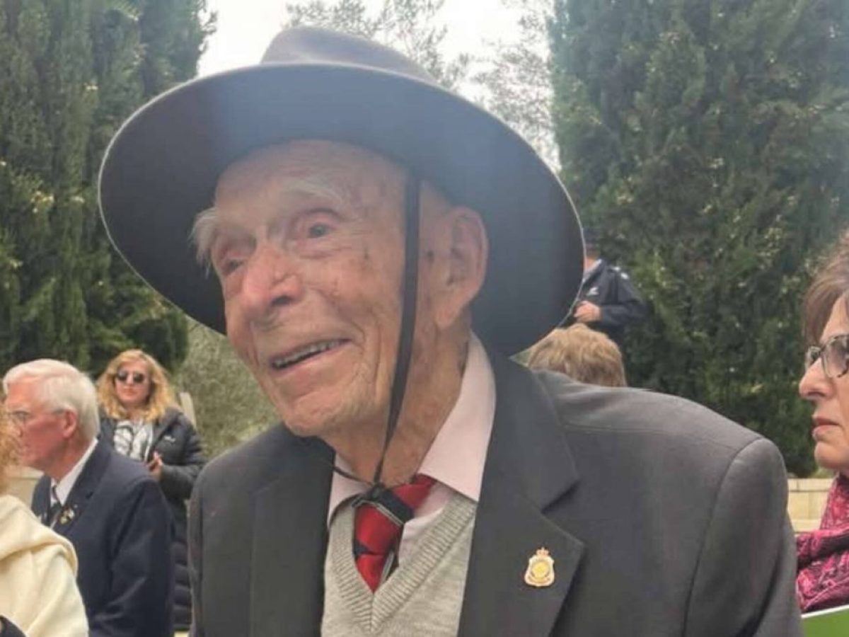 «Η Ελλάδα δεν ξεχνά» ήταν το μήνυμα Μητσοτάκη στην κηδεία του τελευταίου Αυστραλού  επιζώντος της Μάχης της Κρήτης