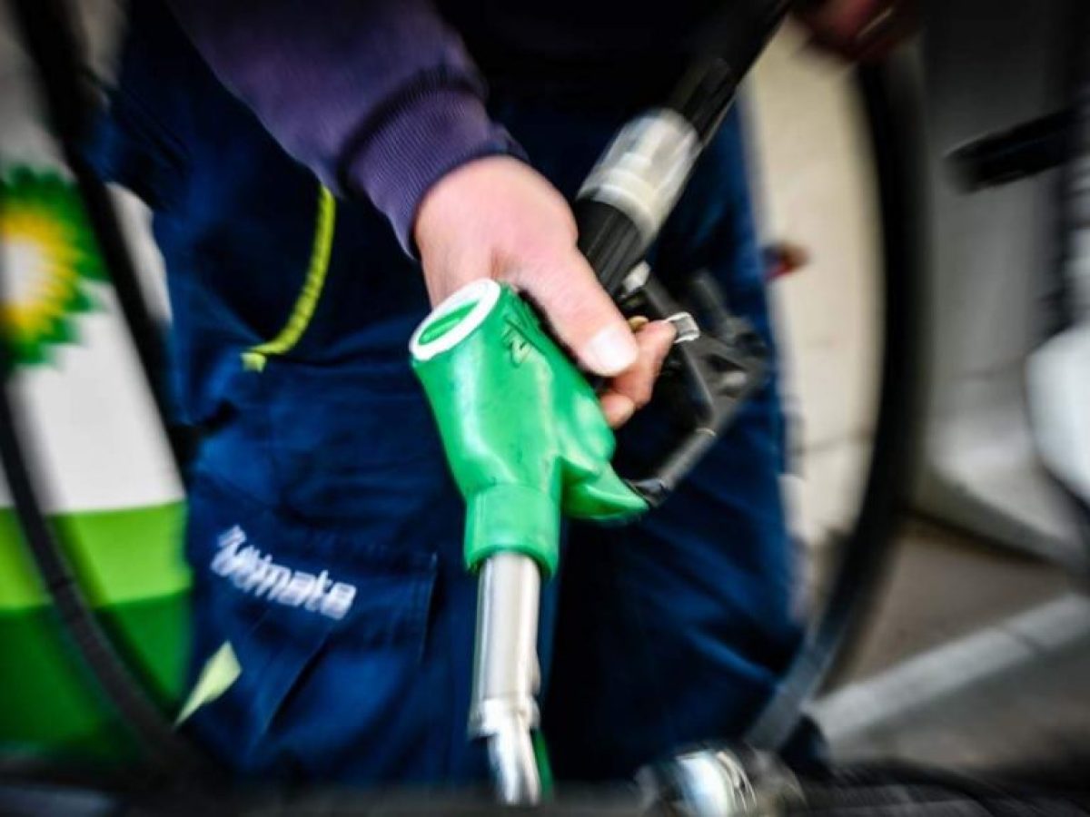 Η ένταση στη Μέση Ανατολή ανεβάζει τα καύσιμα: Πιέσεις και στην Κρήτη με τη βενζίνη κοντά στα 2 ευρώ