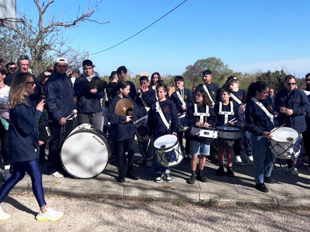 Η Φιλαρμονική Εταιρία Λευκάδος  συμμετείχε στον 4ο Καλλιγώνιο Ημιμαραθώνιο με τμήμα κρουστών
