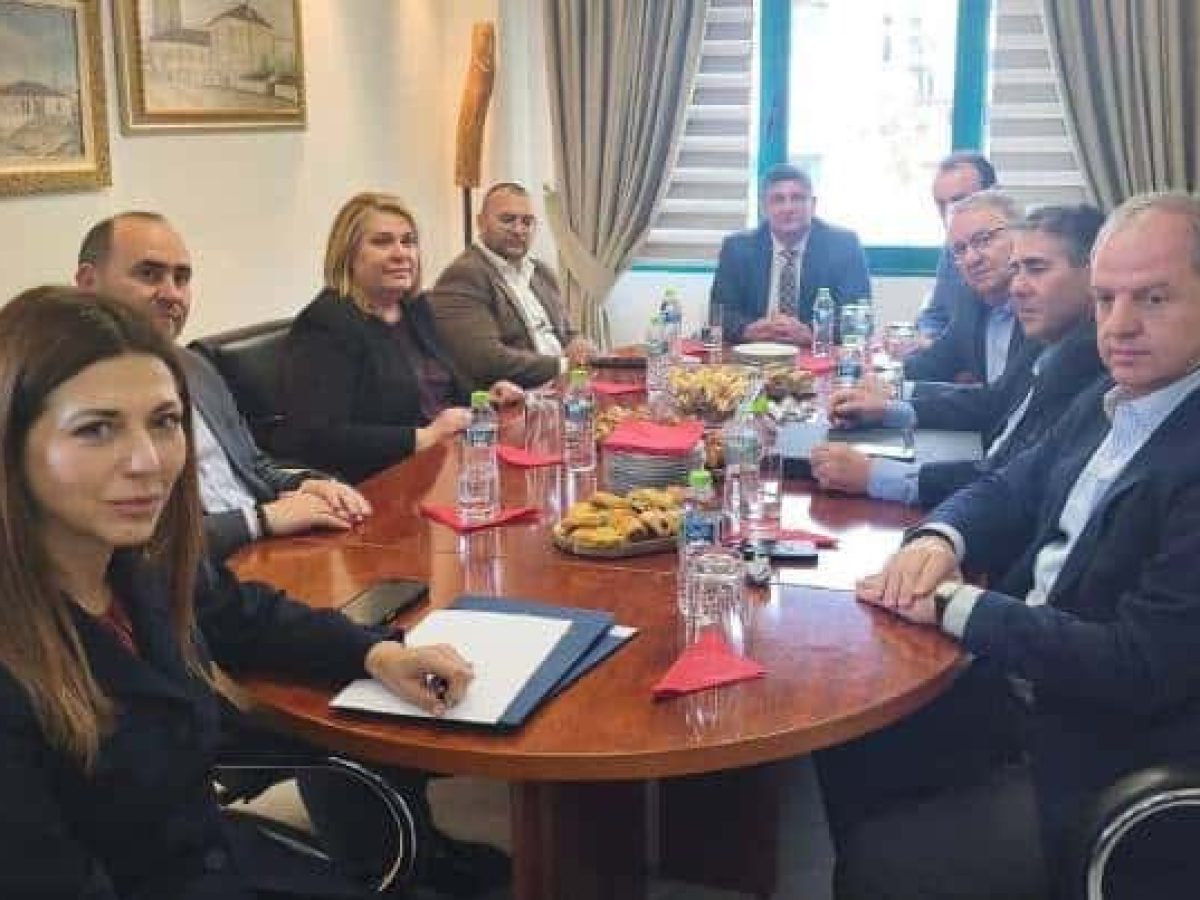 Η Υπ. Παιδείας, στον Δήμο Πέλλας. Στο επίκεντρο η εκπαιδευτική καινοτομία και οι σχολικές υποδομές