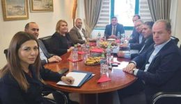 i-ip.-pedias-ston-dimo