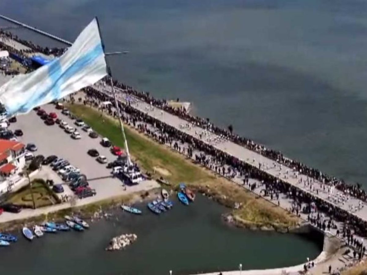 Η μεγάλη επετειακή παρέλαση της 25ης Μαρτίου στο Μεσολόγγι (video)