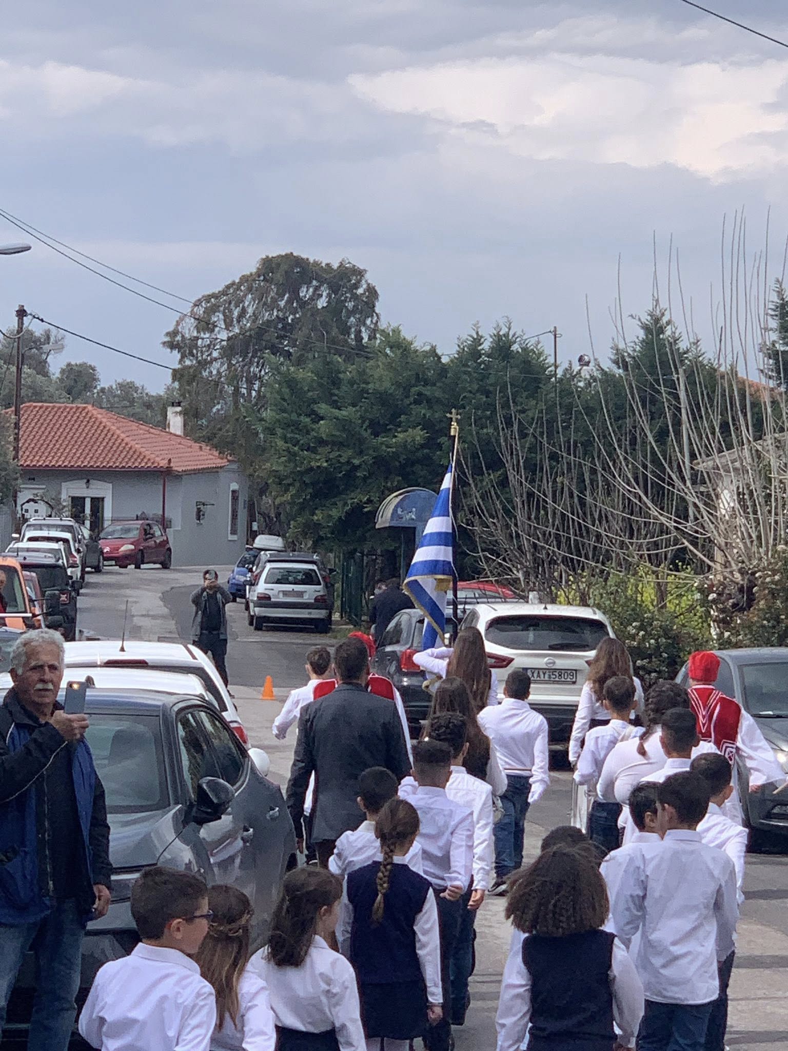 i-mikri-iroes-tis-epanastasis