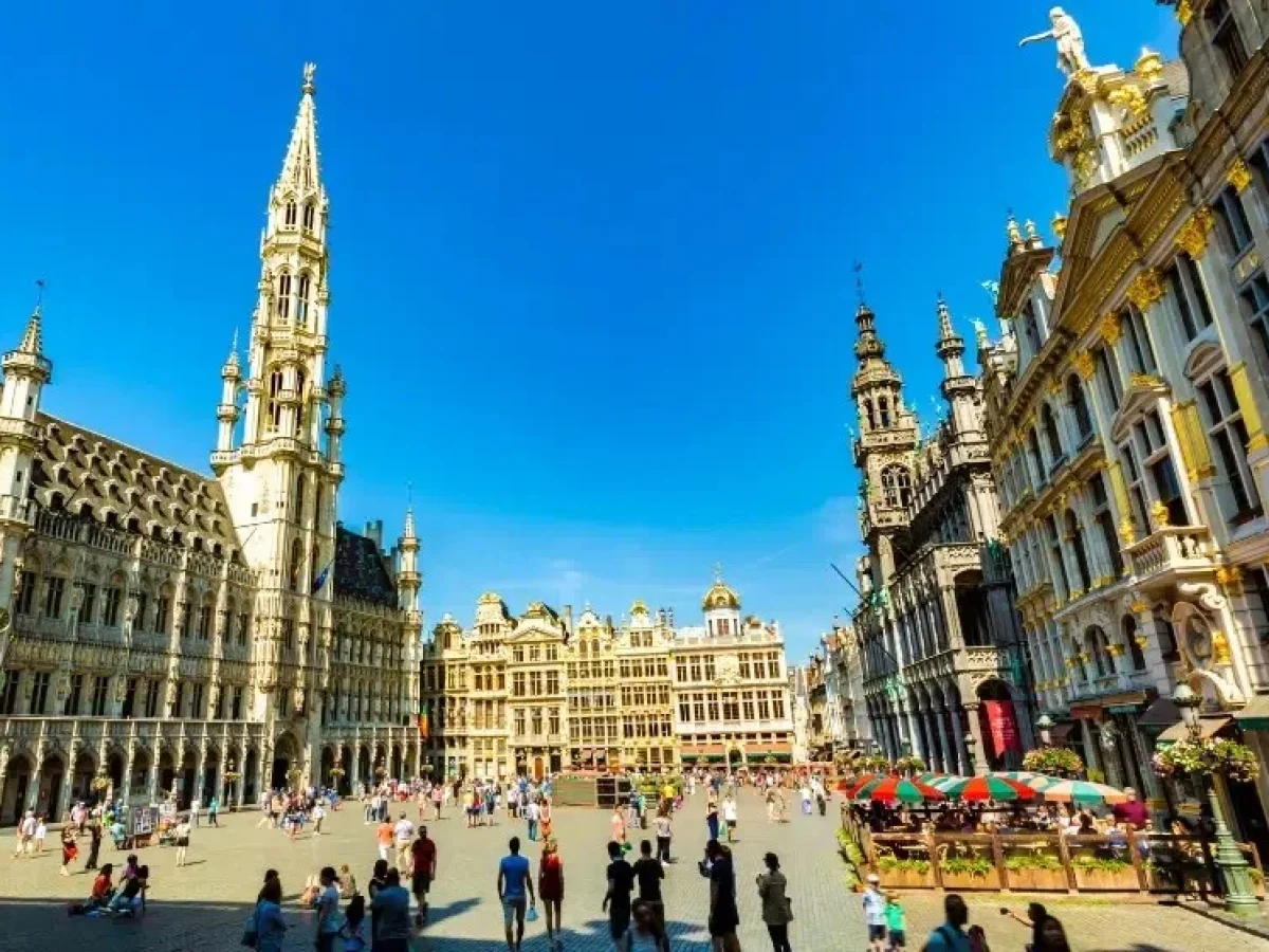 Η «Π» στις Βρυξέλλες: Ακρίβεια χωρίς όρια, απόσταση στους μισθούς ΦΩΤΟ