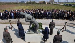 i-periferia-thessalias-timise-tous