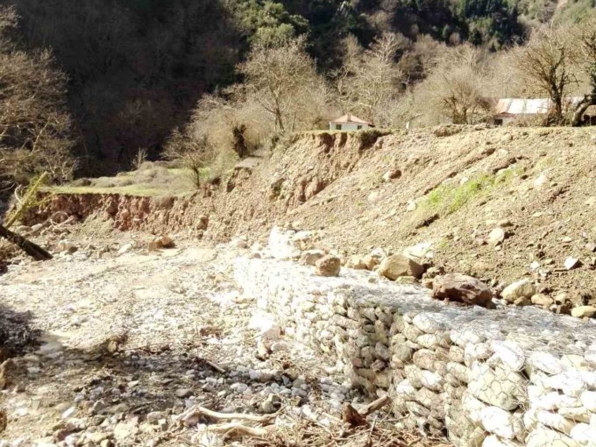 Η Ποταμιά Στουρναρέικων έρμαιο στα χέρια της αδιάφορης Δημοτικής Αρχής  Μαράβα. Τουλάχιστον η Περιφέρεια ακούει;(ΦΩΤΟ)