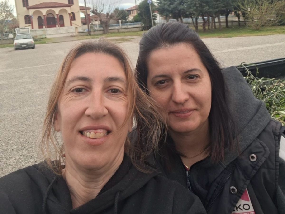 Η Σαρακίνα φόρεσε τα γιορτινά της για το Πάσχα