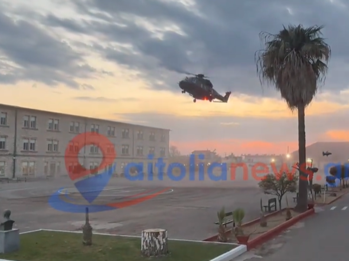 Η στιγμή της άφιξης του Νίκου Δένδια στο στρατόπεδο του Μεσολογγίου