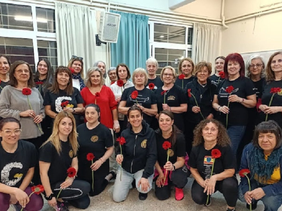 «Οι Τραντέλληνες» των Βριλησσίων τίμησαν τη γυναίκα του Πόντου