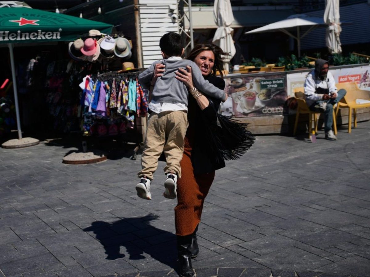 Ήχησαν οι σειρήνες στο Ισραήλ: Η πρώτη μεγάλης κλίμακας ιρανική επίθεση