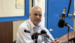 ilias-vlachogiannis-scholiase-sto-radio