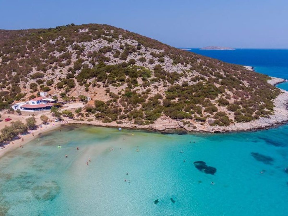 «Ύμνοι» από τη The Sun για τους Λειψούς