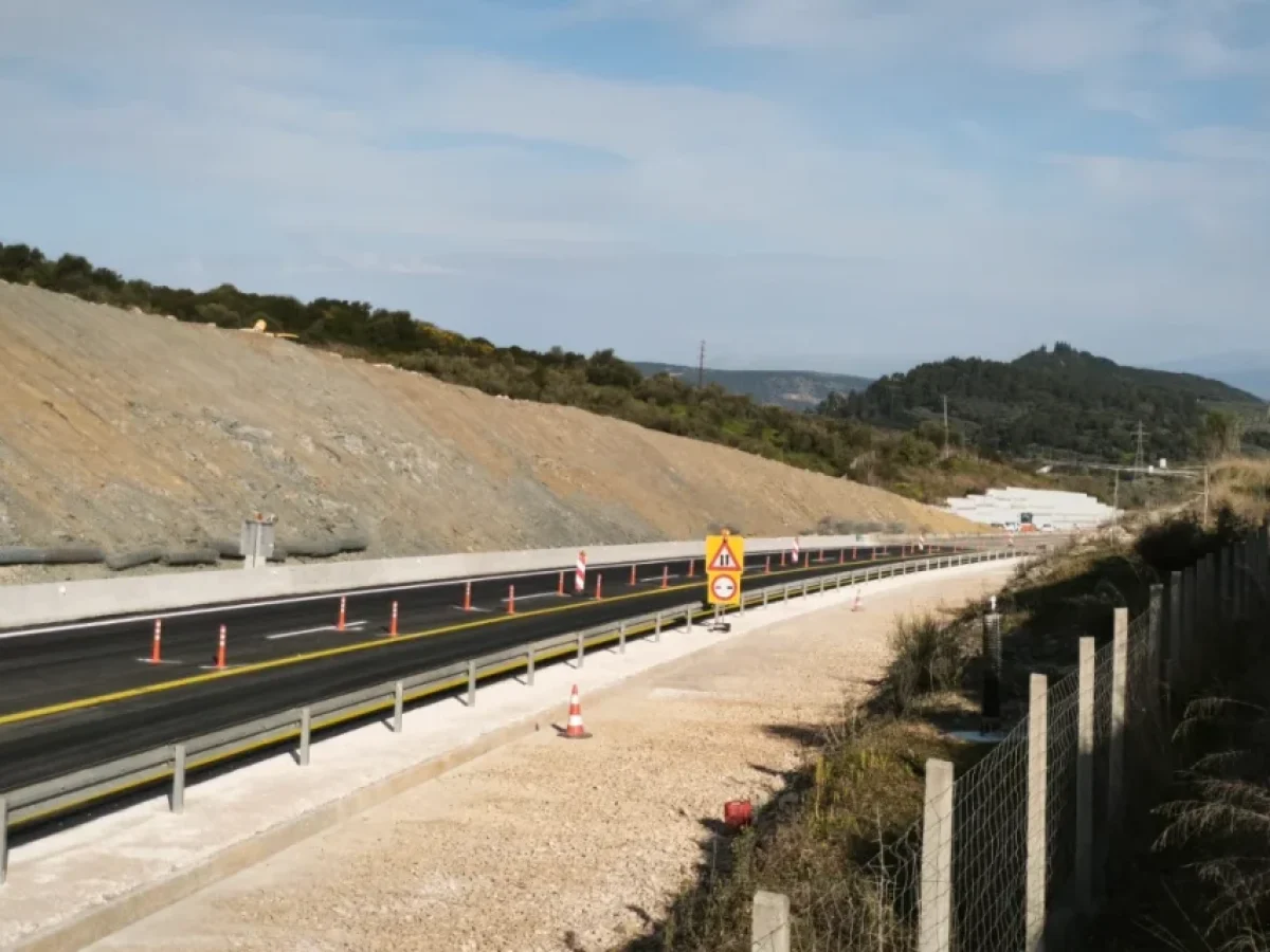 Ιόνια Οδός: Τέλος η ταλαιπωρία – Στην κυκλοφορία το τμήμα Άρτα-Αμφιλοχία με αμφιδρόμηση στη Συκούλα