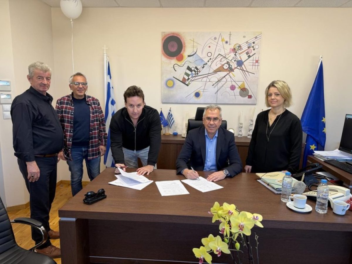 Υπεγράφη η σύμβαση για ένα ακόμη έργο αγροτικής οδοποιίας στον Ερύμανθο