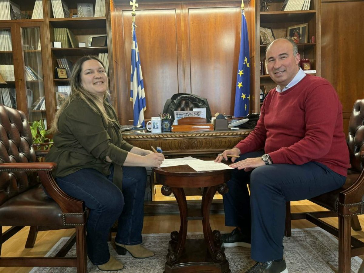 Υπογραφή σύμβασης για την αποκατάσταση ζημιών στην Επαρχιακή Οδό Μάννα – Άνω Τρίκαλα από την Περιφέρεια Πελοποννήσου