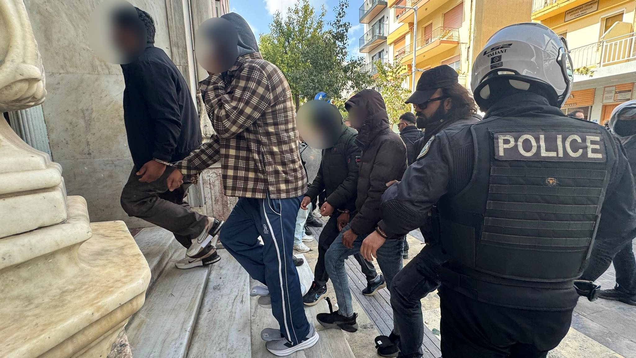 iraklio-ston-isangelea-i-sillifthentes