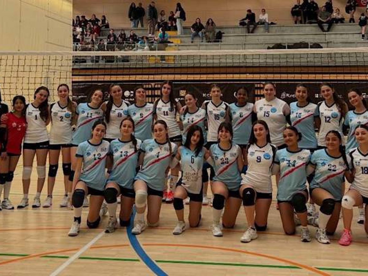 Ισπανικό «φτερούγισμα» για τον Αετό Λήμνου | Συνέτριψε τη Salesianos-Madrid στο MADCUP Volley!