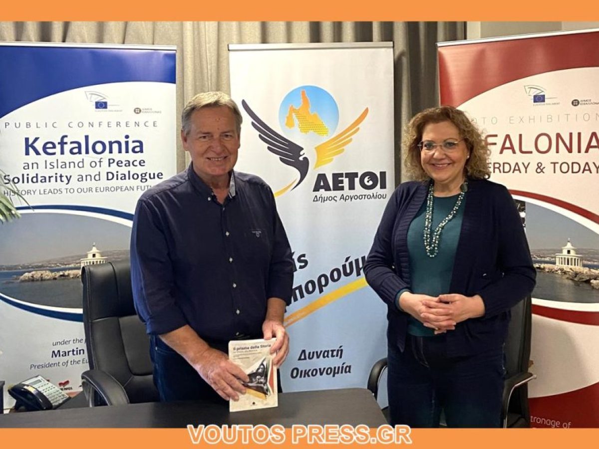 &Iota;&tau;&alpha;&lambda;&iota;&kappa;ό &Beta;&iota;&beta;&lambda;ί&omicron; &gamma;&iota;&alpha; &tau;&eta;&nu; &laquo;&Alpha;&lambda;&lambda;&eta;&lambda;&epsilon;&gamma;&gamma;ύ&eta; &tau;&omega;&nu; &Kappa;&epsilon;&phi;&alpha;&lambda;&lambda;ή&nu;&omega;&nu;&raquo; &sigma;&tau;&omicron;&upsilon;&sigmaf; &Iota;&tau;&alpha;&lambda;&omicron;ύ&sigmaf; &Sigma;&tau;&rho;&alpha;&tau;&iota;ώ&tau;&epsilon;&sigmaf; &tau;&eta;&sigmaf; &Mu;&epsilon;&rho;&alpha;&rho;&chi;ί&alpha;&sigmaf; Ά&kappa;&omicron;&upsilon;&iota; (1941-1943)
