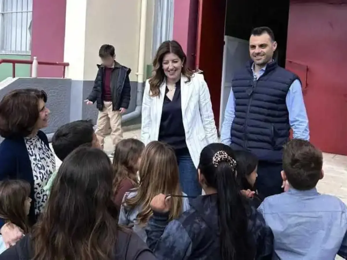 Κ. Καραμπατσώλη: Ενίσχυση σχολείων της Τριάδας και των Ψαχνών με νέο εξοπλισμό
