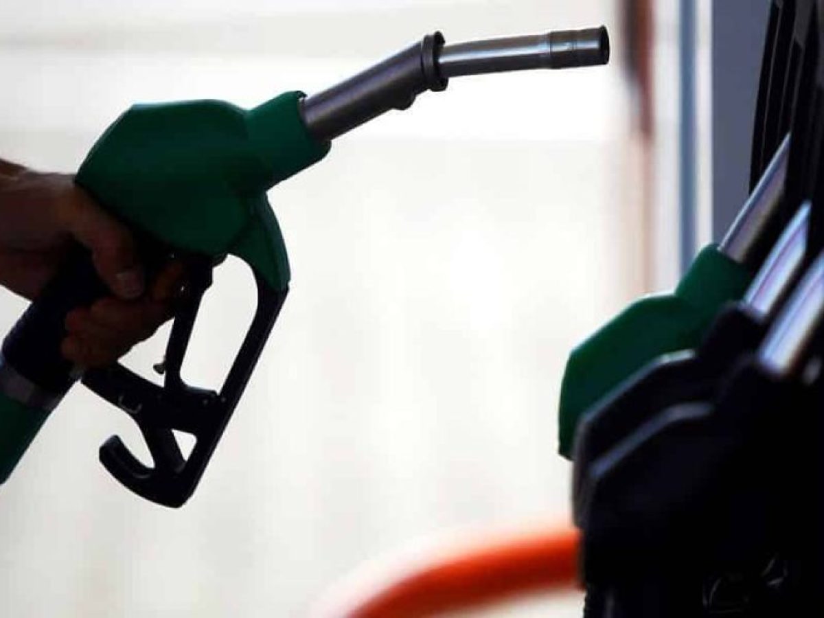 Καύσιμα: «Φωτιά» οι τιμές – Βενζίνη πάνω από 2 ευρώ σε όλη τη χώρα, Σποράδες-Κυκλάδες οι ακριβότερες