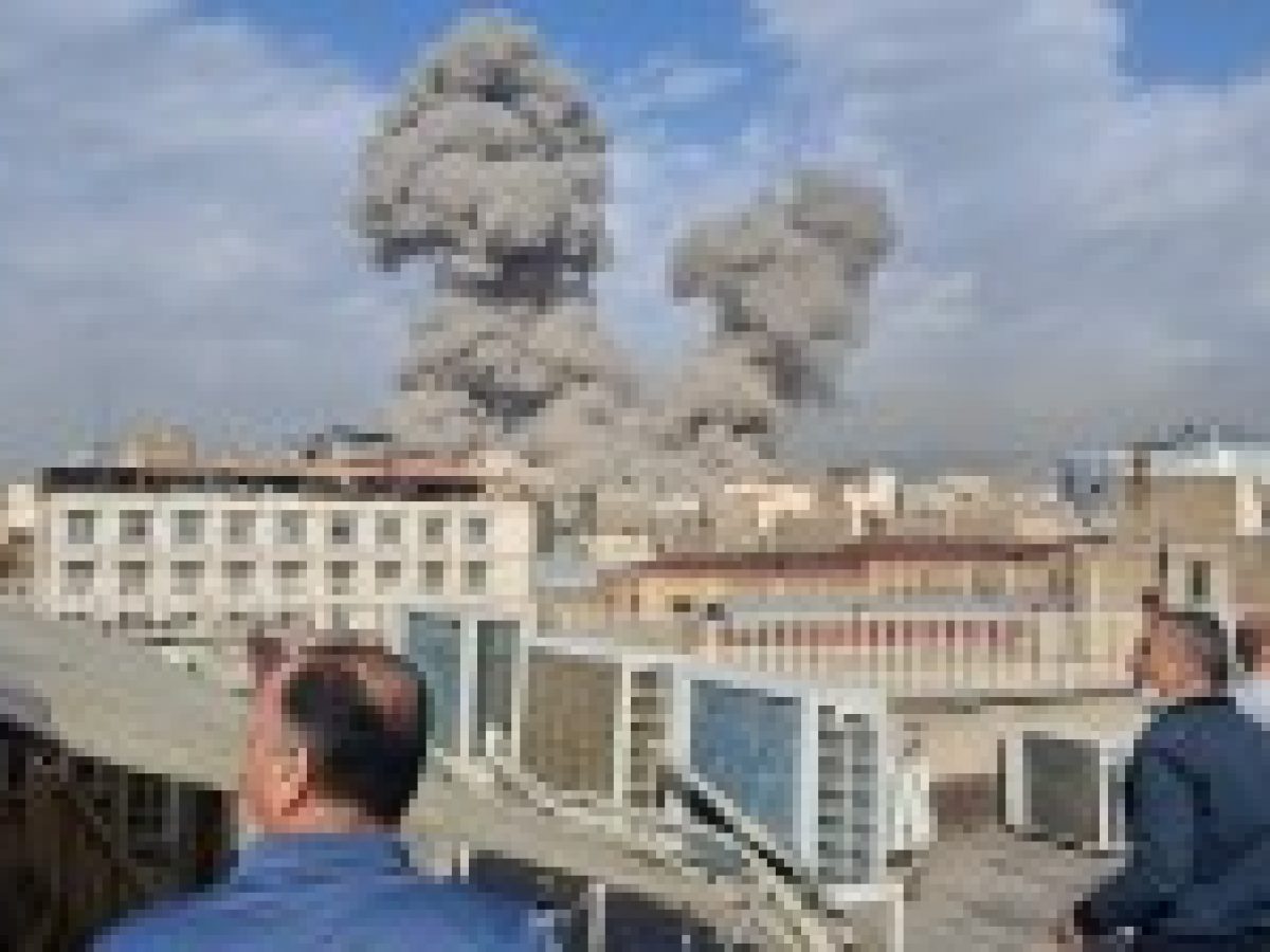 Κάλεσμα του Εργατικού Κέντρου σε συγκέντρωση ενάντια στην πολεμική κλιμάκωση στη Μέση Ανατολή και την εμπλοκή της χώρας μας