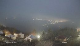 katevikan-stin-elati-ta-chionia