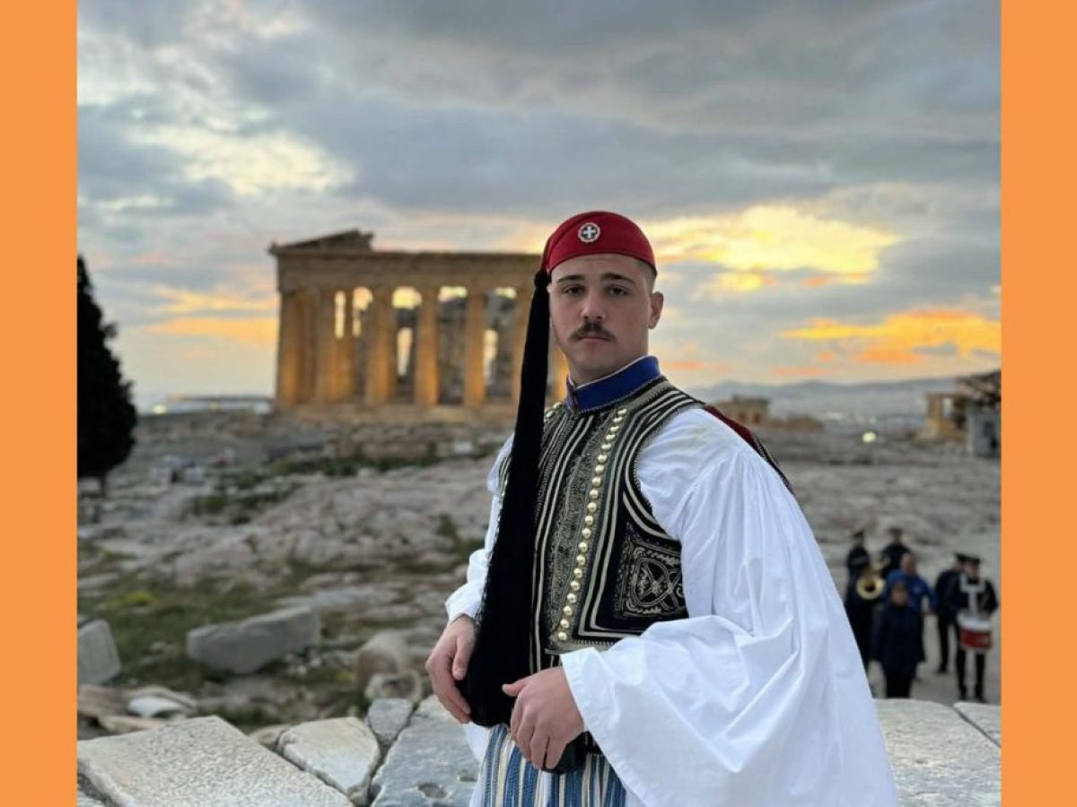 Κεφαλονιά παρούσα στην παρέλαση της 25ης Μαρτίου – Τρία δικά μας παιδιά στους Εύζωνες