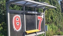 kerkira-vandalismi-stis-nees-stasis