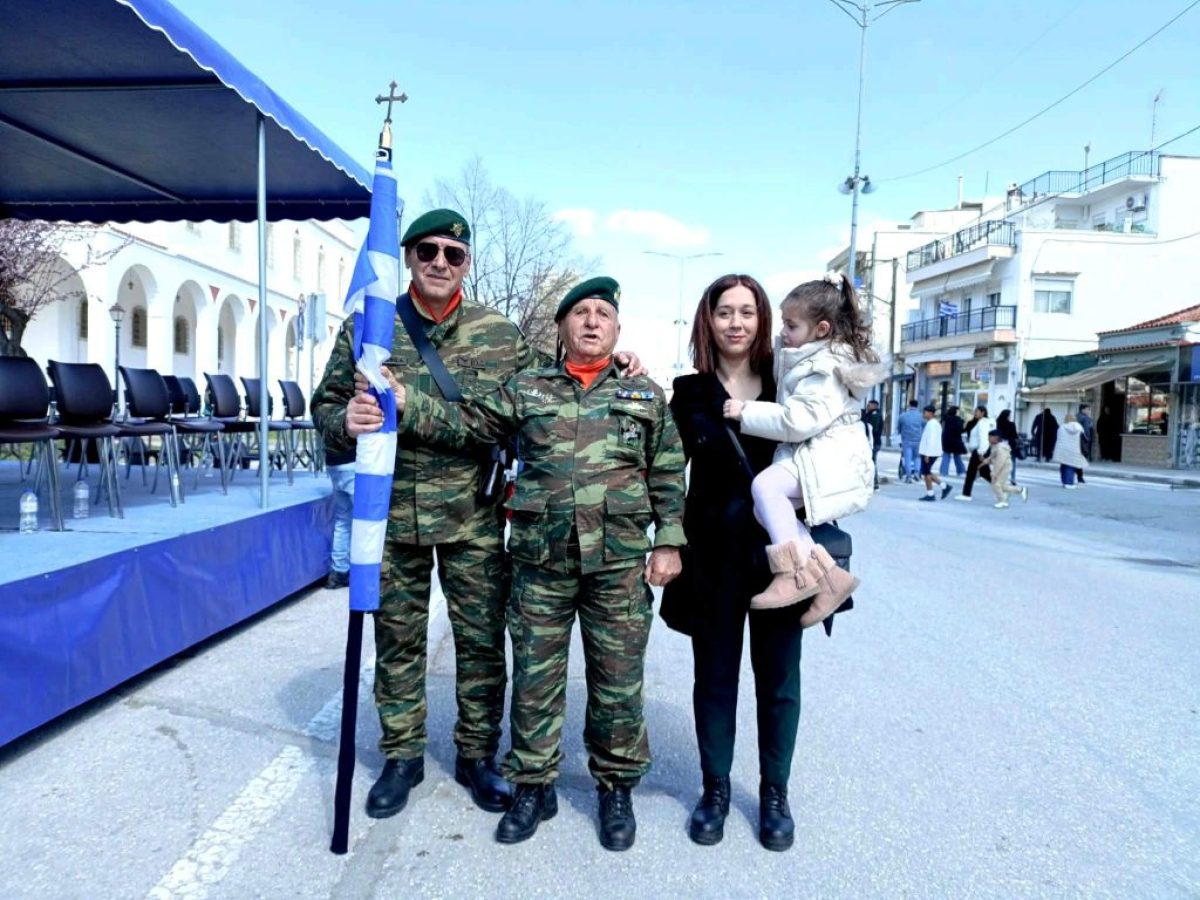 Κίμων Αγανίδης: Ο 91χρονος καταδρομέας που παρέλασε στην Κομοτηνή