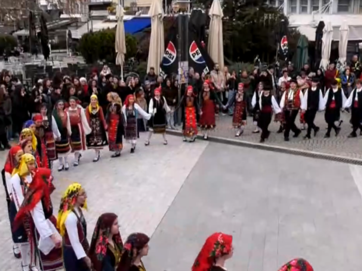 Κομοτηνή: 2η Γυμνασιάδα Ελληνικών Παραδοσιακών χορών- Μαθητές και μαθήτριες τιμούν την ελληνική επανάσταση