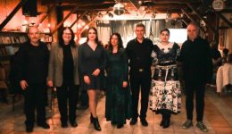 komotini-Me-epitichia-stefthike-to-1