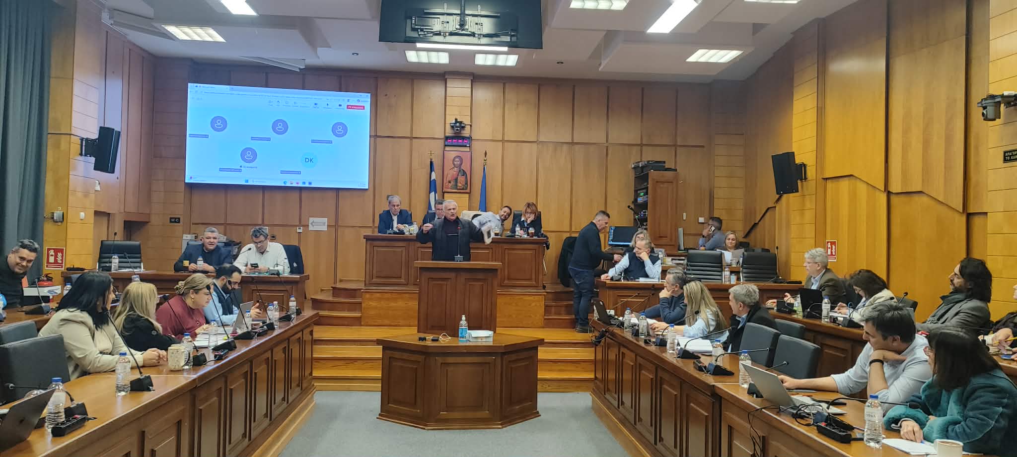 kozani-entoni-diamartiria-ktinotrofon-sto