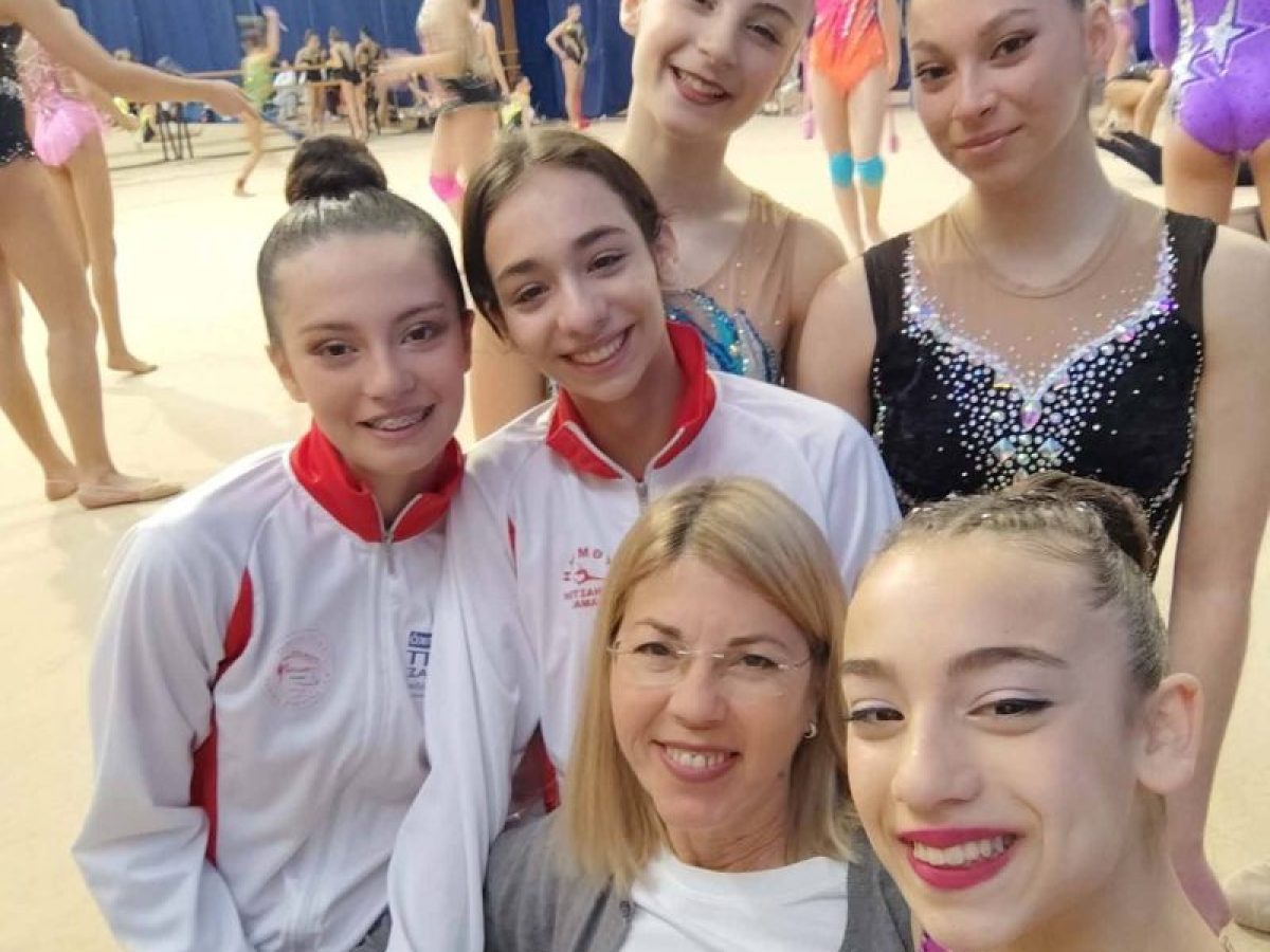 Λάμψη και διακρίσεις για τα Δραμινά Κορίτσια του Σ.Ε.Ρ.Γ. Δράμας  Στον προκριματικό αγώνα ατομικού και ανσάμπλ