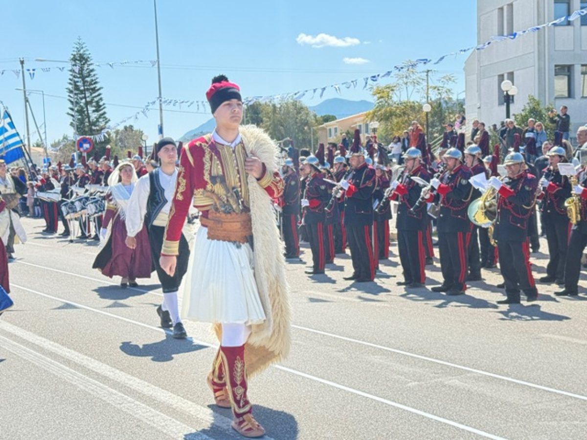 Λευκάδα: Με επισημότητα και πλήθος κόσμου ο εορτασμός της 25ης Μαρτίου