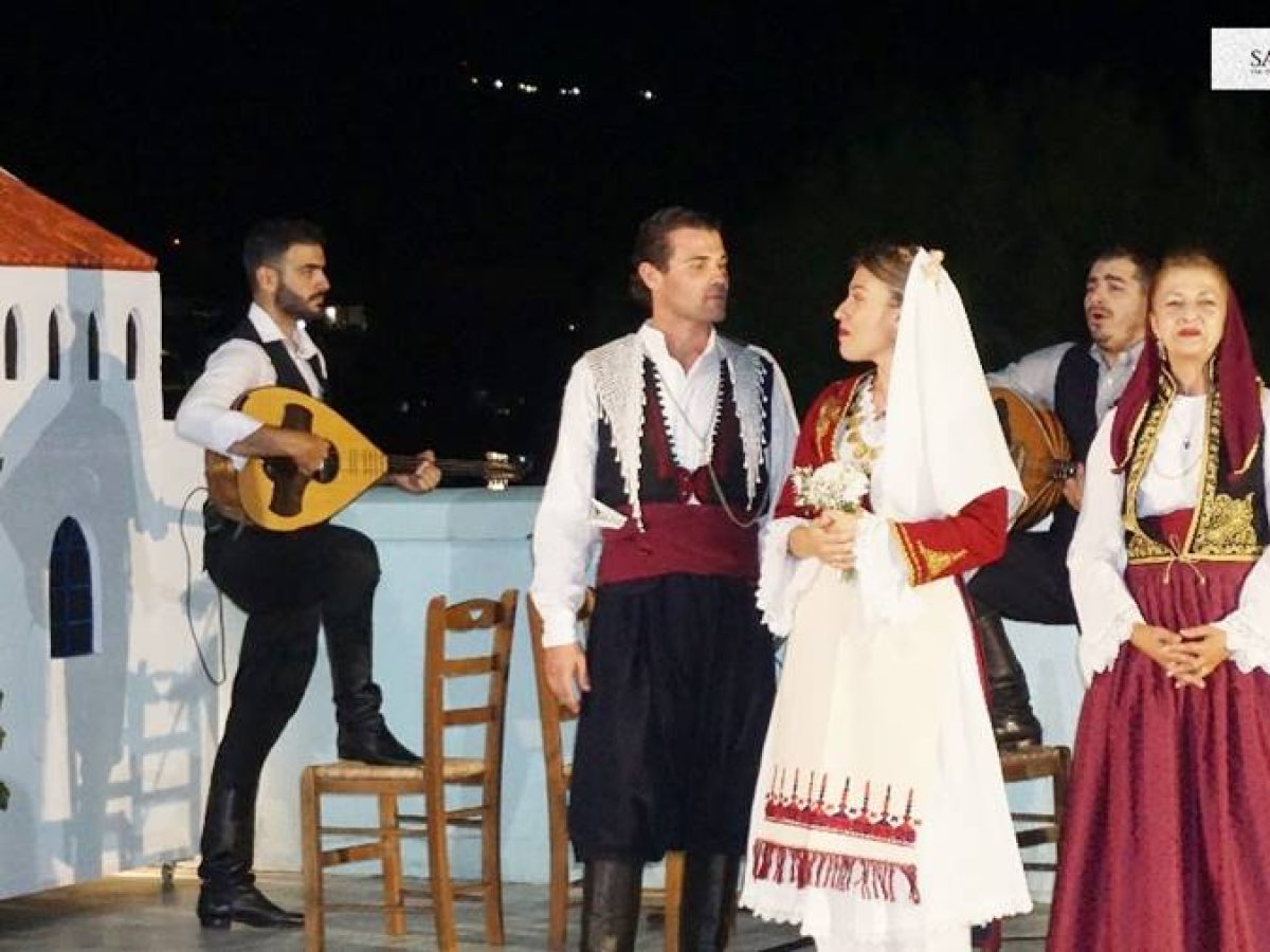 Λένα Περπιράκη για τον «Κρητικό Γάμο» από το Λύκειο Ελληνίδων Σάμου: Μια παράσταση γεμάτη μνήμες, συμβολισμούς και ζωντανή παράδοση