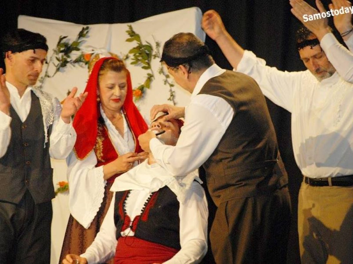 Λύκειο Ελληνίδων Σάμου: Ο «Κρητικός Γάμος» ζωντάνεψε την παράδοση επί σκηνής