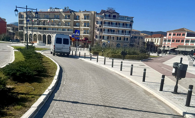 makis-papadopoulos-i-odos-Αverof