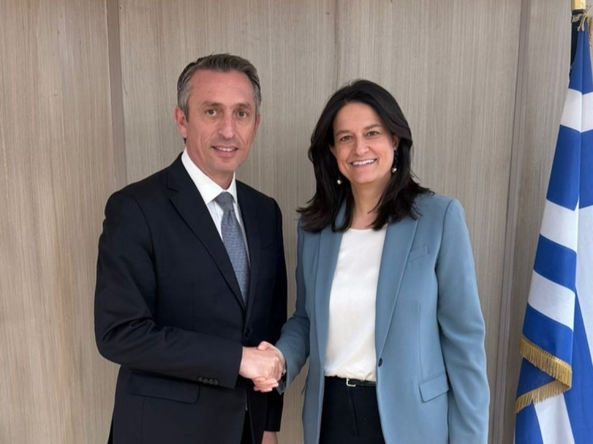 Μαντάς σε Κεραμέως για πρόστιμα σε χαμηλοσυνταξιούχους αγρότες και στήριξη μικρομεσαίων επιχειρήσεων