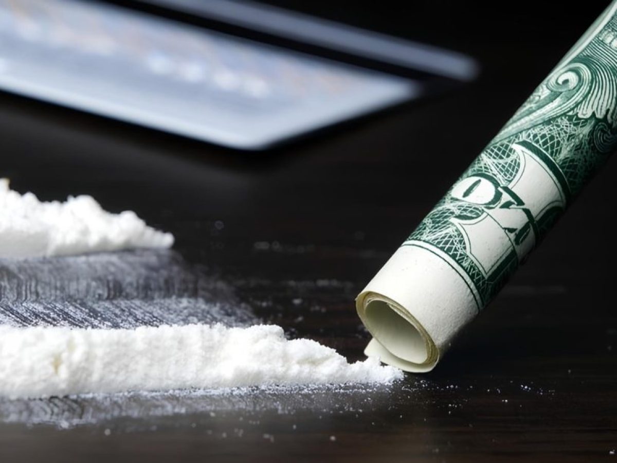 Με χειροπέδες Λαρισαίος για ναρκωτικά – Αυτά βρέθηκαν στο σπίτι του