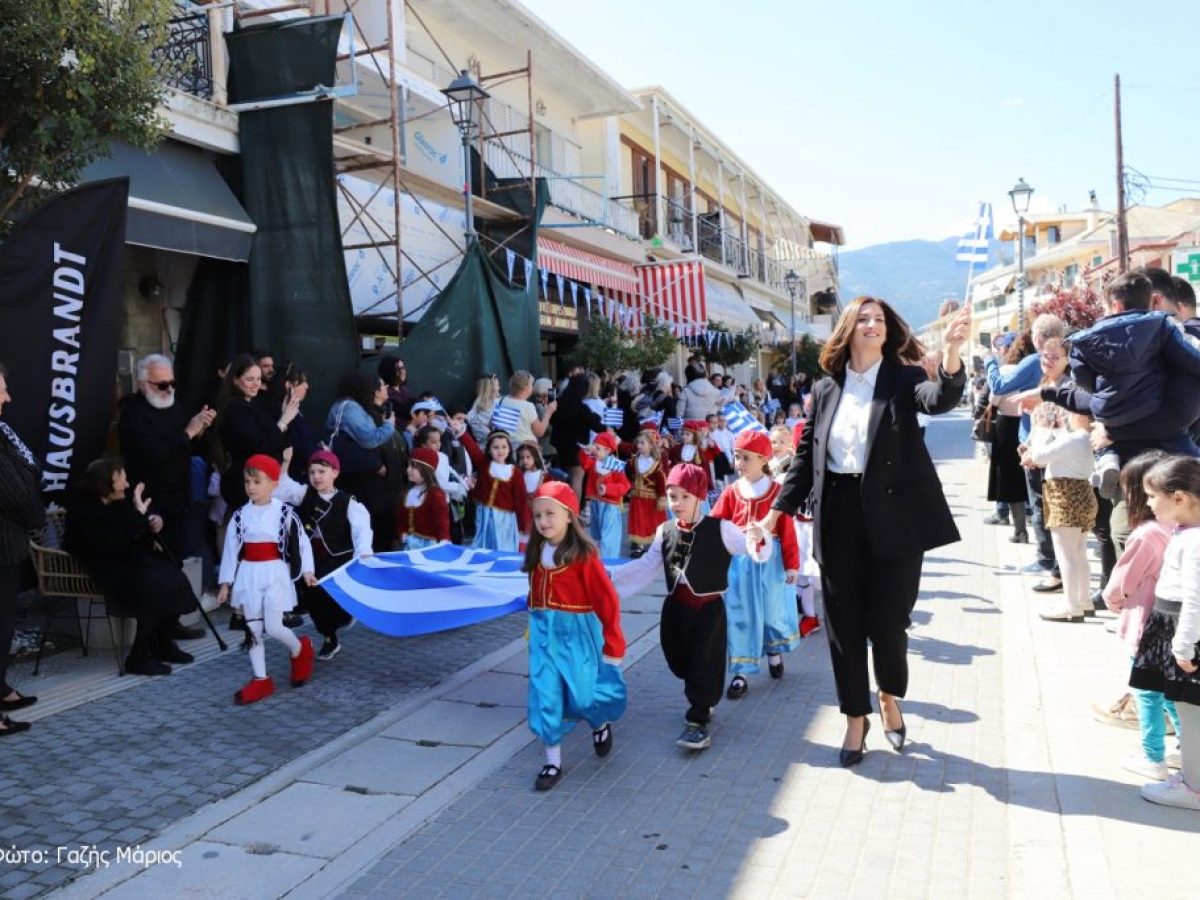 Με κάθε επισημότητα ολοκληρώθηκαν οι εορταστικές εκδηλώσεις της 25ης Μαρτίου στο Νυδρί.