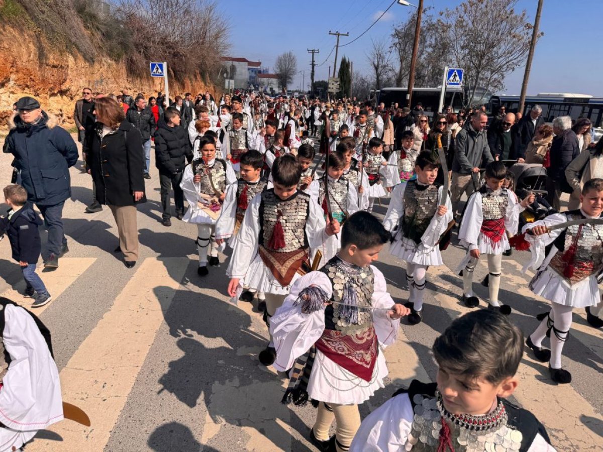 ΜΕ ΚΑΛΟΚΑΙΡΙΑ ΘΑΥΜΑΣΑΜΕ ΤΟΥΣ ΓΕΝΙΤΣΑΡΟΥΣ ΚΑΙ ΤΙΣ ΝΑΟΥΣΑΙΕΣ ΣΤΟ ΣΠΗΛΙΟ – ΒΙΝΤΕΟ