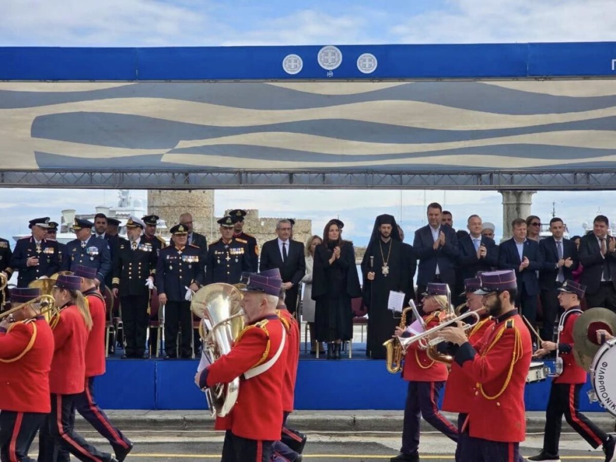 Με λαμπρότητα και εθνική συγκίνηση εορτάστηκε η 25η Μαρτίου στη Ρόδο